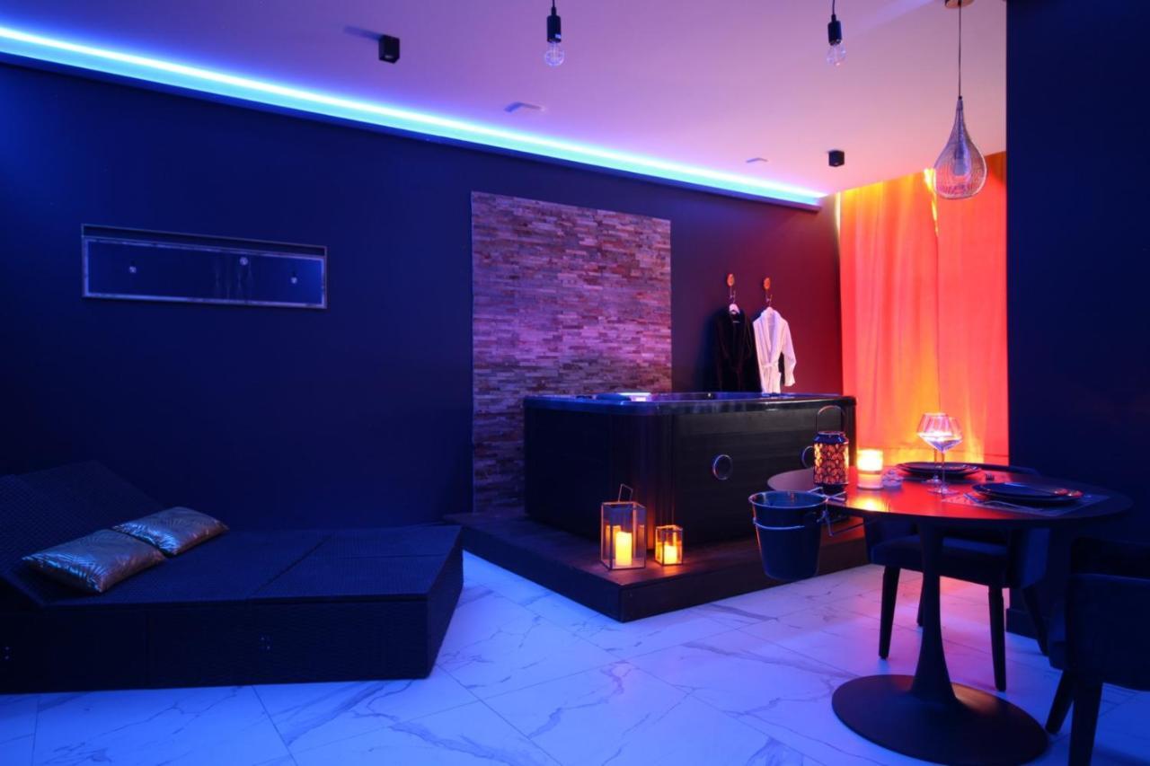Suite Blue Jacuzzi Le Breuil  외부 사진