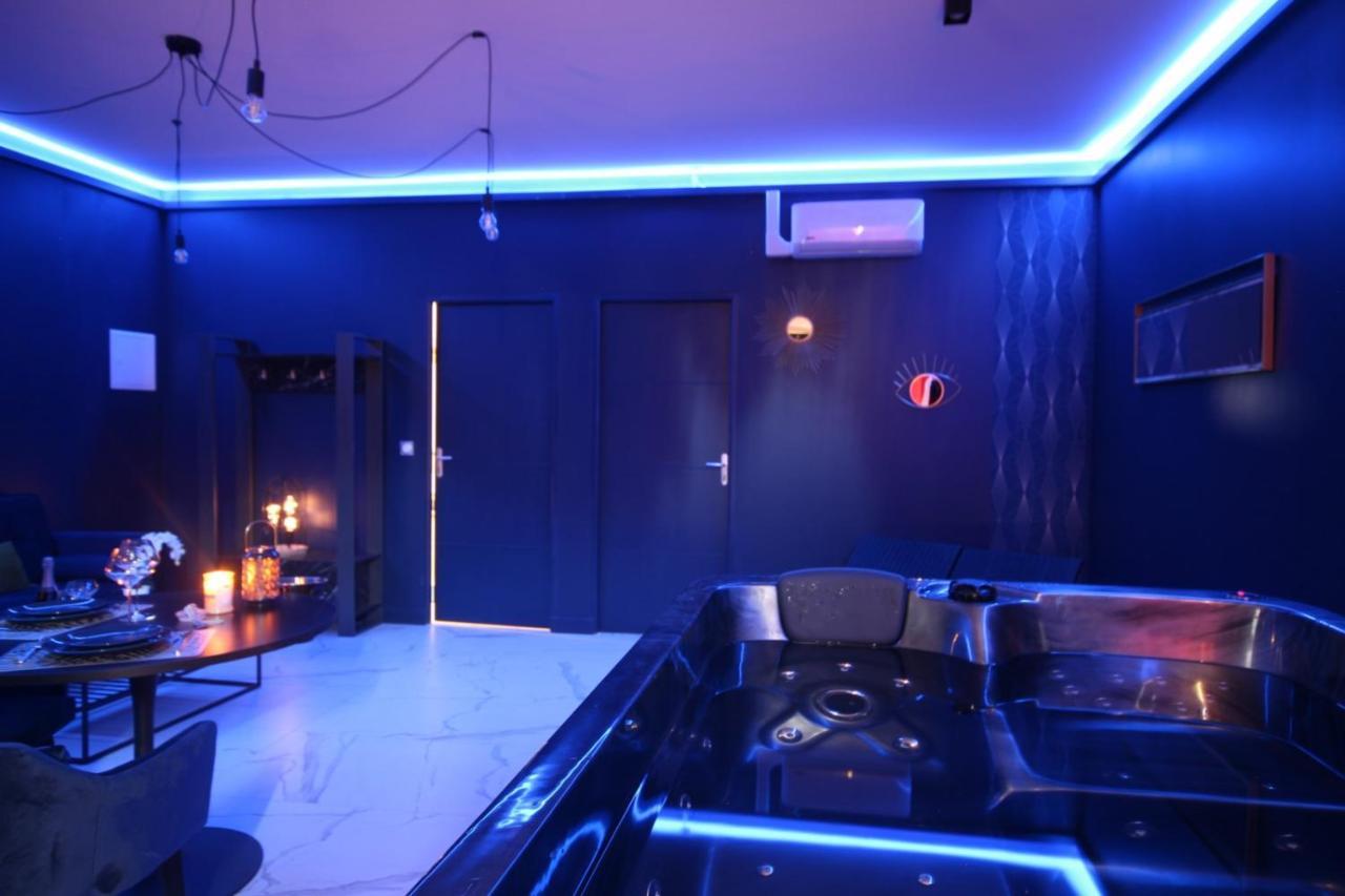 Suite Blue Jacuzzi Le Breuil  외부 사진