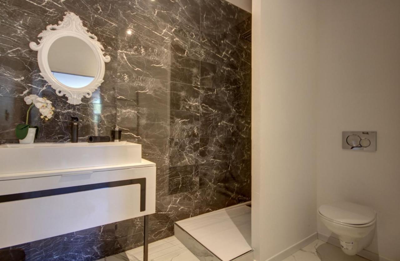 Suite Blue Jacuzzi Le Breuil  외부 사진
